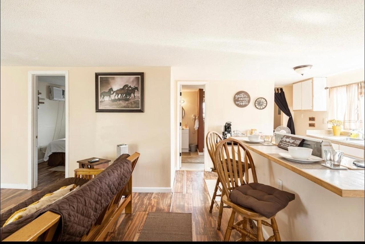 Little Piece Of The Farm Apartment Батън Руж Екстериор снимка